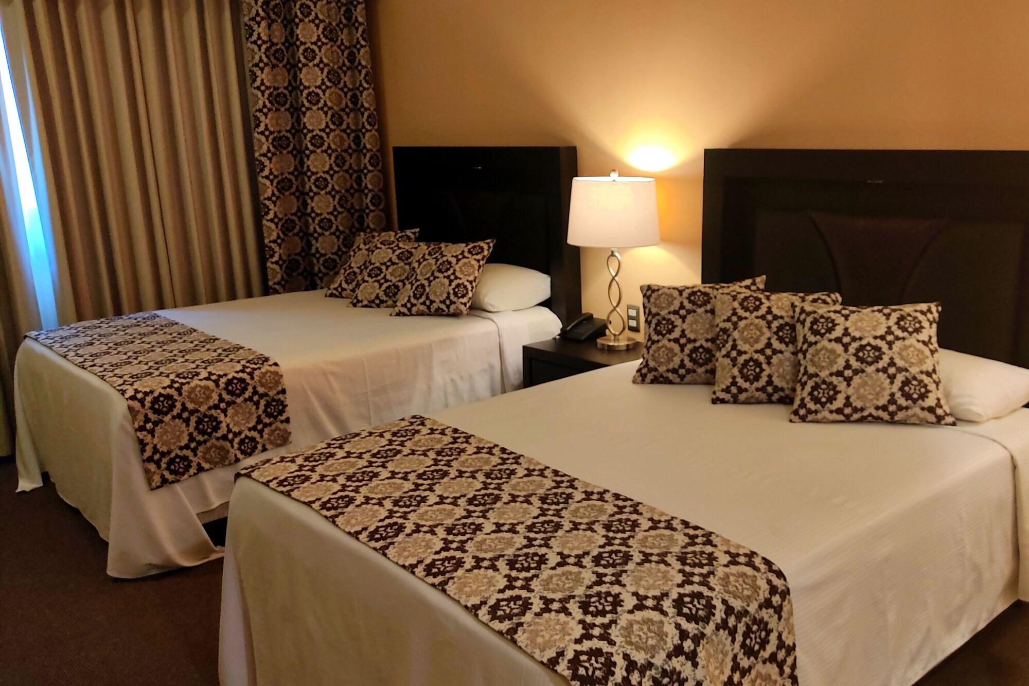 Hotel Real Del Bosque Golf And Spa Tula de Allende Exterior photo