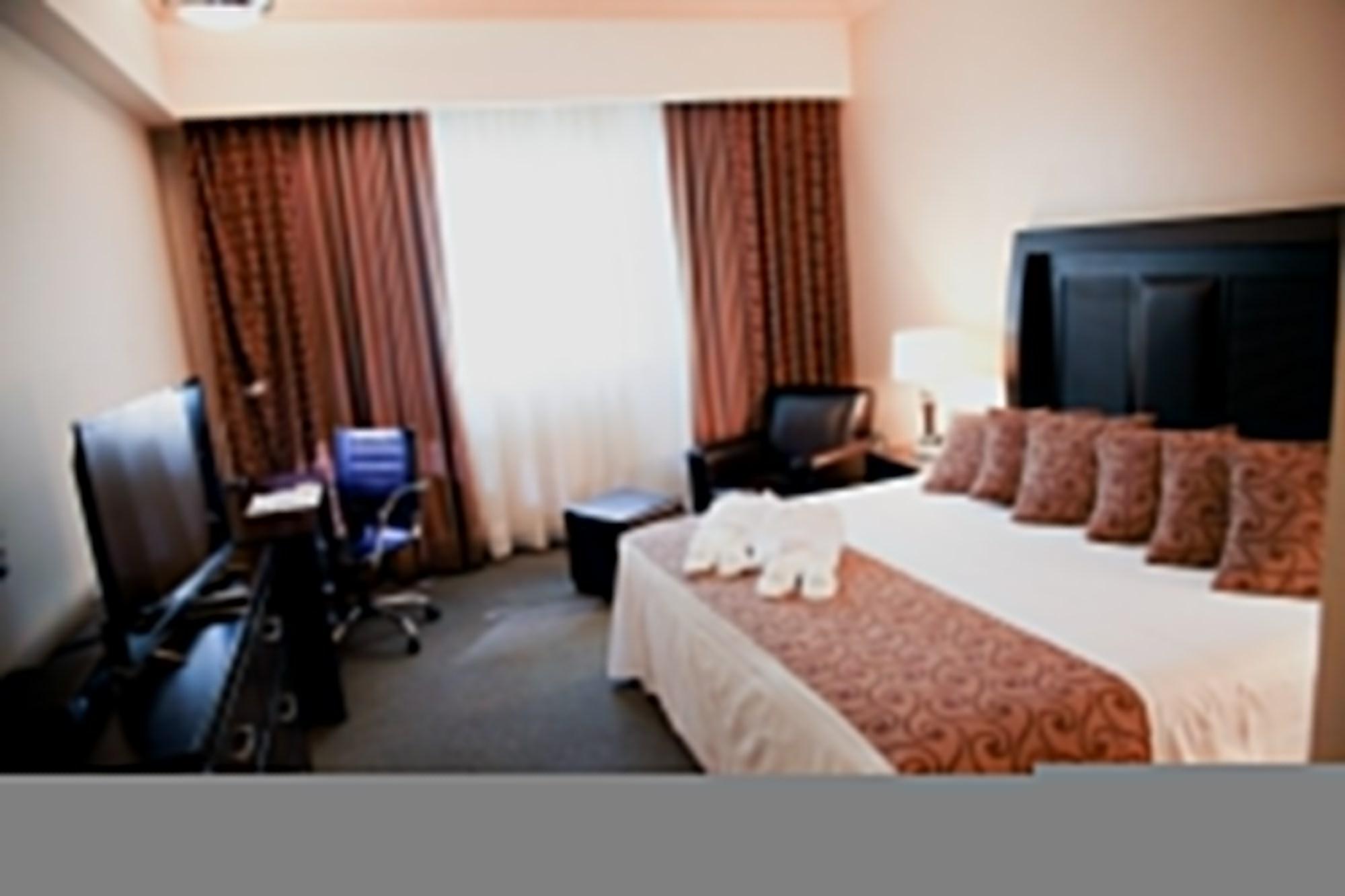 Hotel Real Del Bosque Golf And Spa Tula de Allende Exterior photo