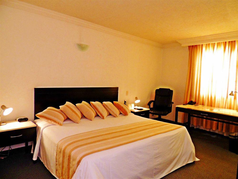 Hotel Real Del Bosque Golf And Spa Tula de Allende Exterior photo
