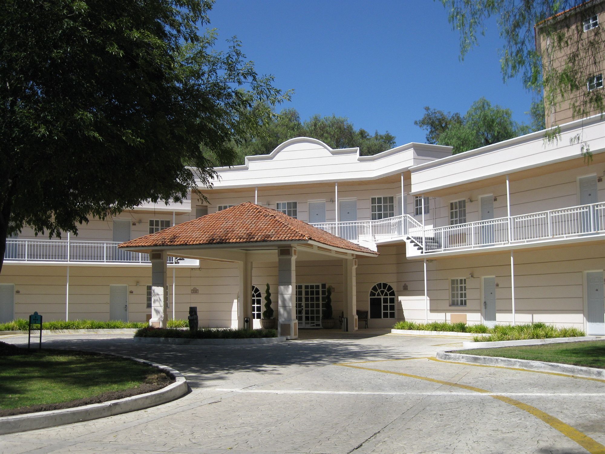 Hotel Real Del Bosque Golf And Spa Tula de Allende Exterior photo
